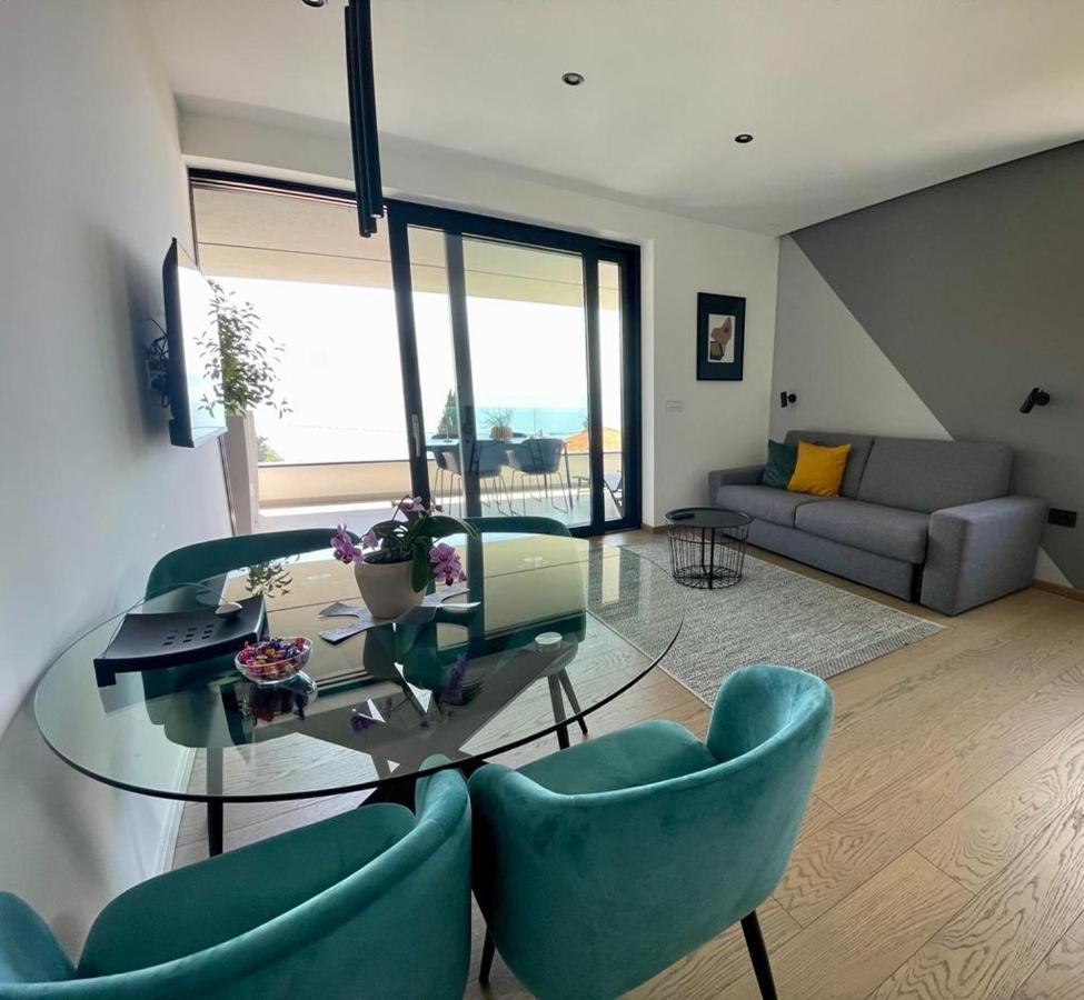 غييكا Aparthotel Villa V With Heated Pool المظهر الخارجي الصورة